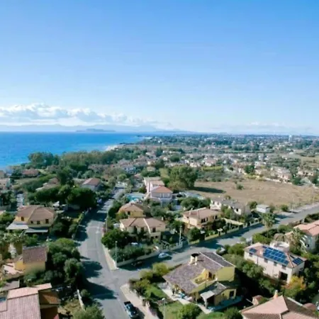 One Bedroom House With Enclosed Garden And Wifi At Hotel Quartu SantʼElena