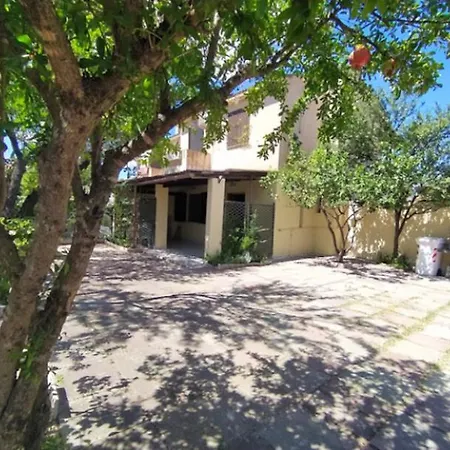 One Bedroom House With Enclosed Garden And Wifi At